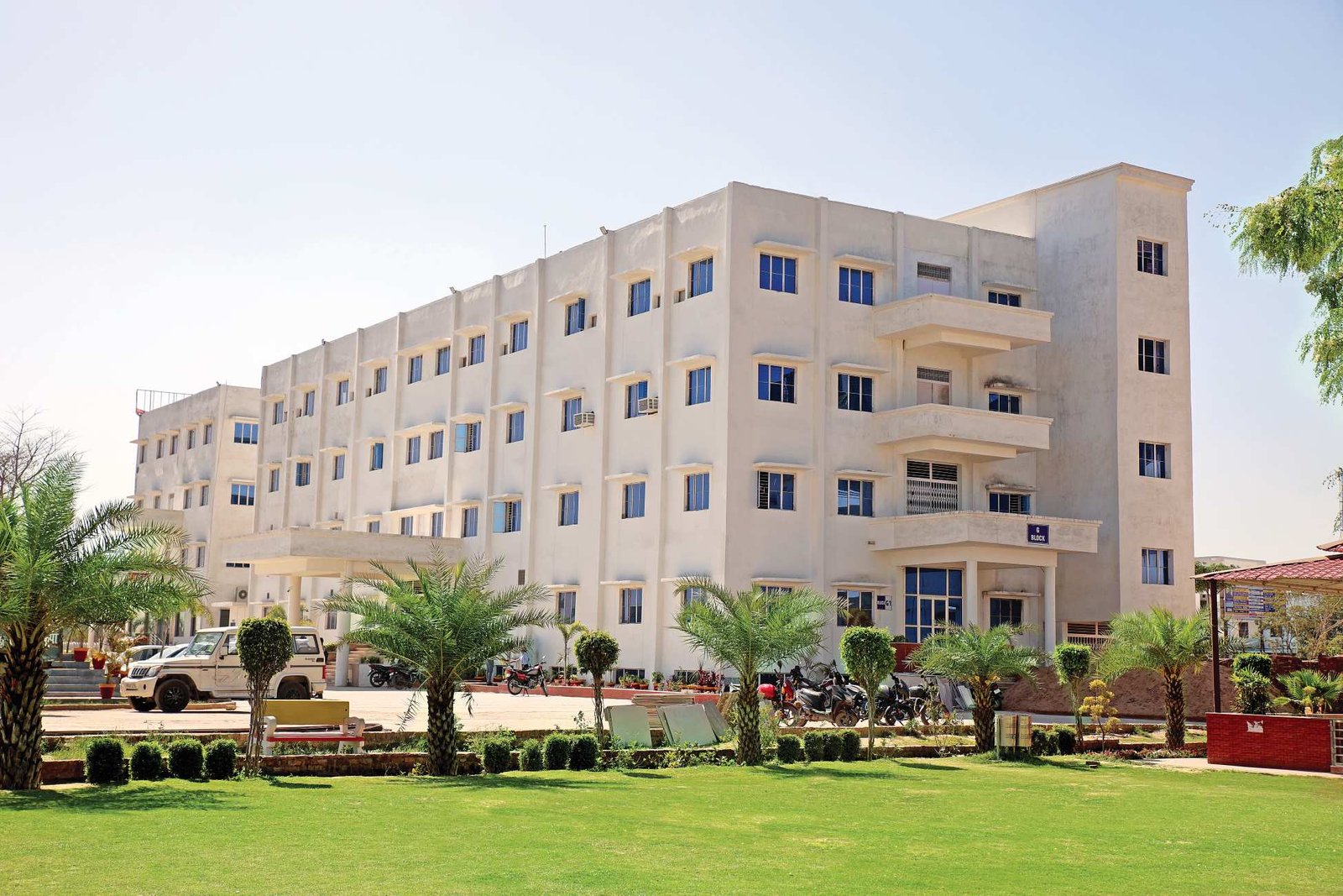 F.S. University (FSU), Firozabad